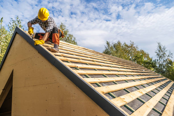 Best Roof Maintenance Services  in Lindsay, CA